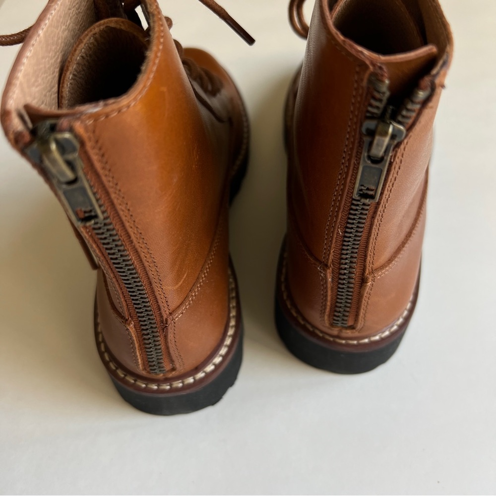Madewell The Citywalk Lugsole Lace-Up Boot in Leather - Picture 5 of 9